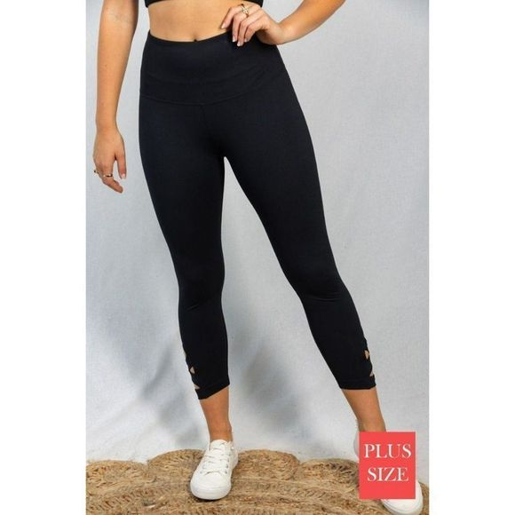 SALE! White Birch Black Workout Gym Leggings Criss Cross Crop Length Stretchy - Picture 3 of 4